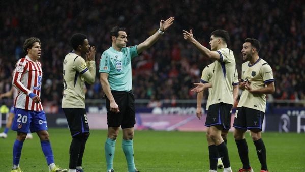 أخطاء تحكيمية فادحة في كاس الملك... وشكوى مرتقبة من برشلونة