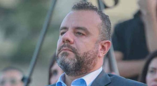 عبد المسيح: الحوار بين التيار وحزب الله
لن يؤدّي لاتفاق على ترشيح فرنجية للرئاسة