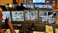 استكمال أعمال التزفيت على طريق ضهر البيدر وتحويل السير القادم من بيروت