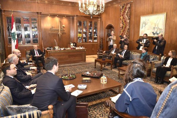 بارو في بيروت: لتزويد الجيش اللبناني بالإمكانات لاستكمال نزع السلاح
مُتمسّكون باتفاق وقف النار... وعلى 