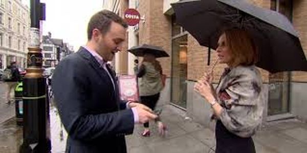 تطبيق يساعدك على تجنب أصدقائك؟