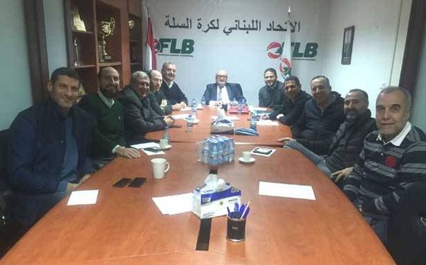 اجتماع برئاسة بيار كاخيا مع مسؤولي اندية الأولى