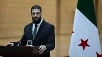 الشرع متضامن مع الإمارات