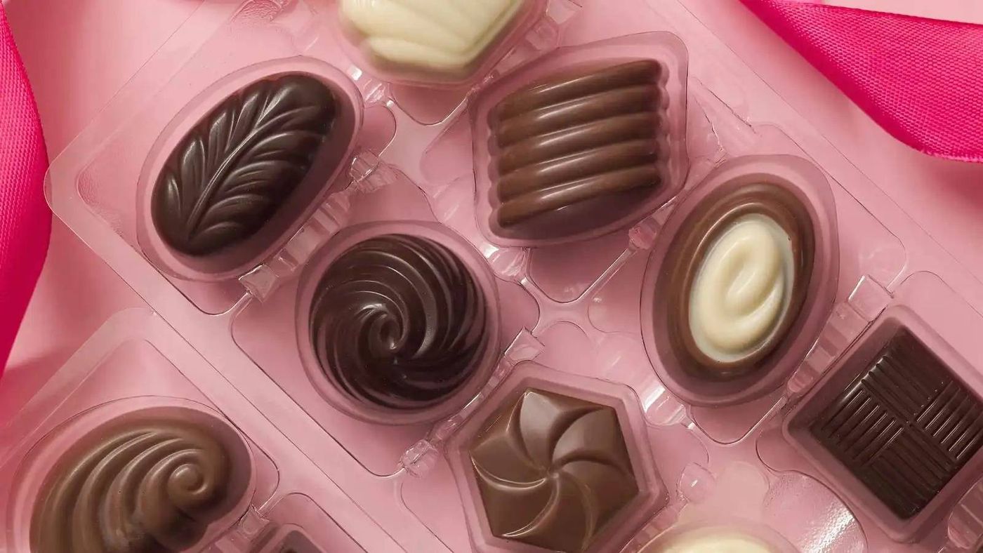 لماذا تعتبر الشوكولاتة الداكنة أفضل من شوكولاتة الحليب؟