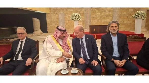 وزراء ونواب وشخصيات سياسية يعزّون بوفاة دوري شمعون