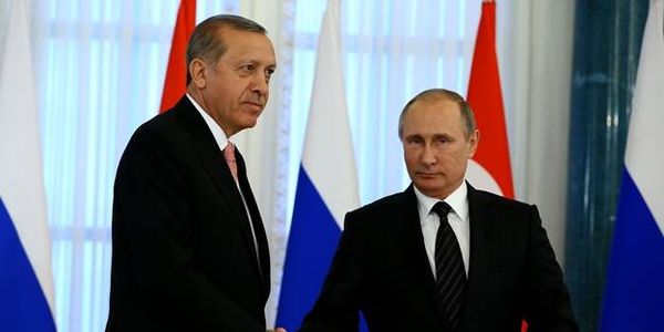 بوتين يقترح على أردوغان التعامل بـ الروبل الروسي والليرة التركية بدلا من الدولار
