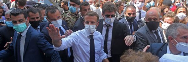 «الزائر الكبير» ماكرون يتفقد بيروت ويؤكد وقوف فرنسا إلى جانب الشعب اللبناني
فرنسا ستنظم مع أميركا والبنك الدولي والاتحاد الاوروبي مؤتمرا عالميا لدعم اللبنانيين
الرئيس الفرنسي عائد في أيلول: لتغيير جذري وإعادة بناء نظام سياسي جديد
