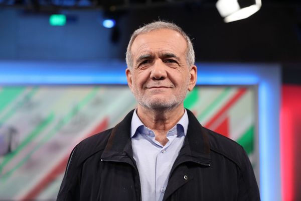 بزشكيان: إيران تقترح إنشاء بنك وتأسيس اتحاد للتأمين على الصادرات والاستثمار وإنشاء تحالف للطاقة بهدف تعزيز دور منظمة شنغهاي
