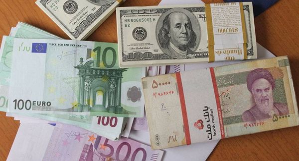 ايران تبدأ خطوات الغاء الدولرة من التعاملات التجارية