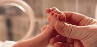 واقعة مأساوية... فتاة تبلغ من العمر 15 سنة ألقت طفلتها من أعلى العقار