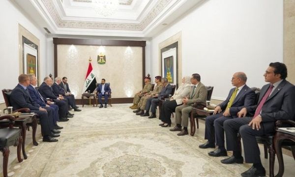 الزيدي يبحث مع وفد عسكري روسي سبل تعزيز التعاون المشترك ومكافحة الإرهاب
