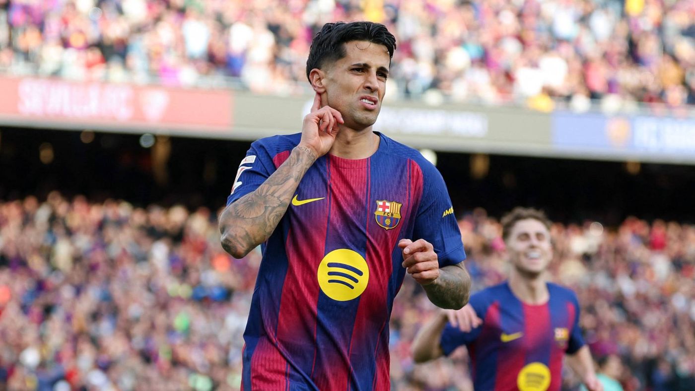 برشلونة يقترب من اتمام صفقة كانسيلو بانتقال حر