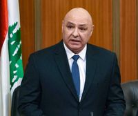 الملف الاصلاحي قبل الصيف ومؤتمر باريس في تموز؟
الرئيس عون يطلب مساعدة الخماسية... ورسالة فرنسية: لا تضغطوا على لبنان
بلدية بيروت: التوافق متعثر والمنافسة بين 3 لوائح