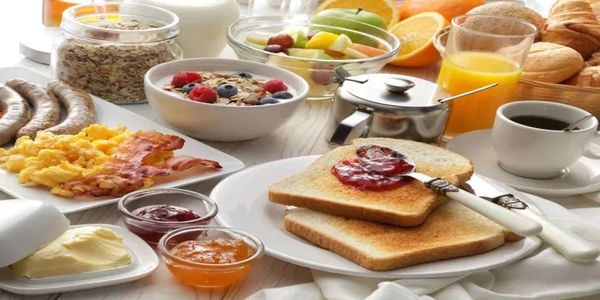 احذر منها... أخطاء في وجبة الفطور قد تسرق طاقتك طوال اليوم