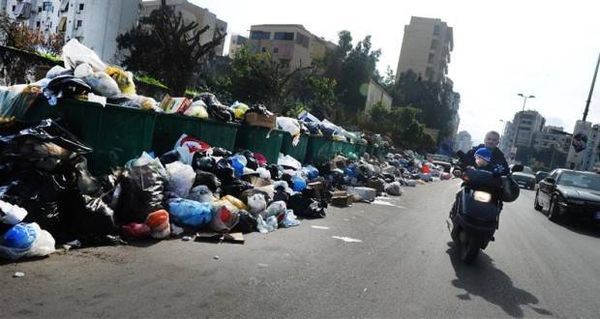 هل سيفرض 2000 ليرة على تنكة البنزين مقابل ترحيل النفايات؟