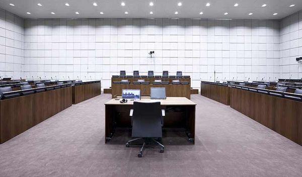 ضوء أخضر سعودي ــ إيراني بالتشكيل والمشكلة في بيروت في البيان الوزاري ...
جيش وشعب ومقاومة هي نقطة الخلاف وجنبلاط يسعى إلى حلّها ...
بعد 9 سنوات أول جلسة للمحكمة الخاصة المتعلقة بالرئيس الشهيد رفيق الحريري
