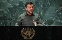 زيلينسكي: أوكرانيا قصفت مصافي النفط الروسية الليلة الماضية