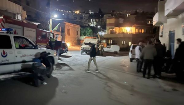 تهديدات ومبادرات بلا حسم في انتظار كلمة ترامب
قاسم: ندعو الدولة الى وقف تنازلاتها ومراجعة حساباتها
«لقاء ثلاثي» في باريس يسبق «الاجتماع الرباعي»؟