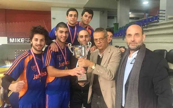 الجمهور بطل الناشئين في كرة اليد