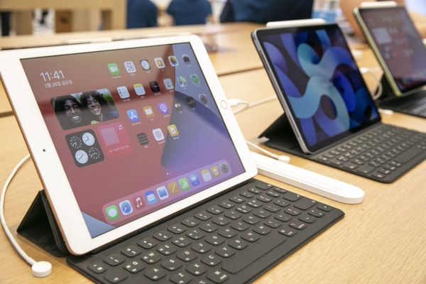 "أبل" تطرح في يونيو تحديثات جديدة لأنظمة التشغيل IOS 15.. فما هي؟