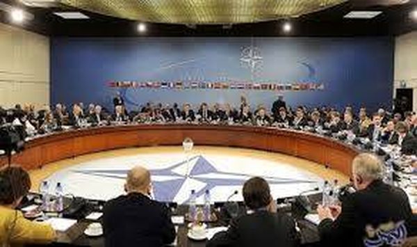 الناتو يقرر تمديد وجوده في أفغانستان حتى عام 2024