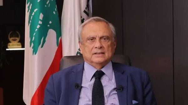 حبيب يشيد بمبادرة الإمارات افتتاح مركز للتأشيرات الإلكترونية في بيروت