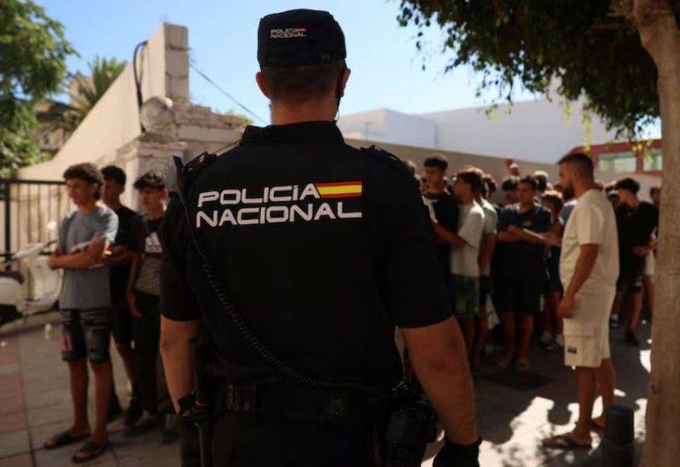 مدريد ترد على تعليق شنغن.. إجراءات حدودية على القادمين من إيطاليا