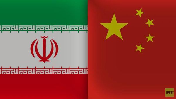طهران وبكين توقعان مذكرة تفاهم بملياري دولار