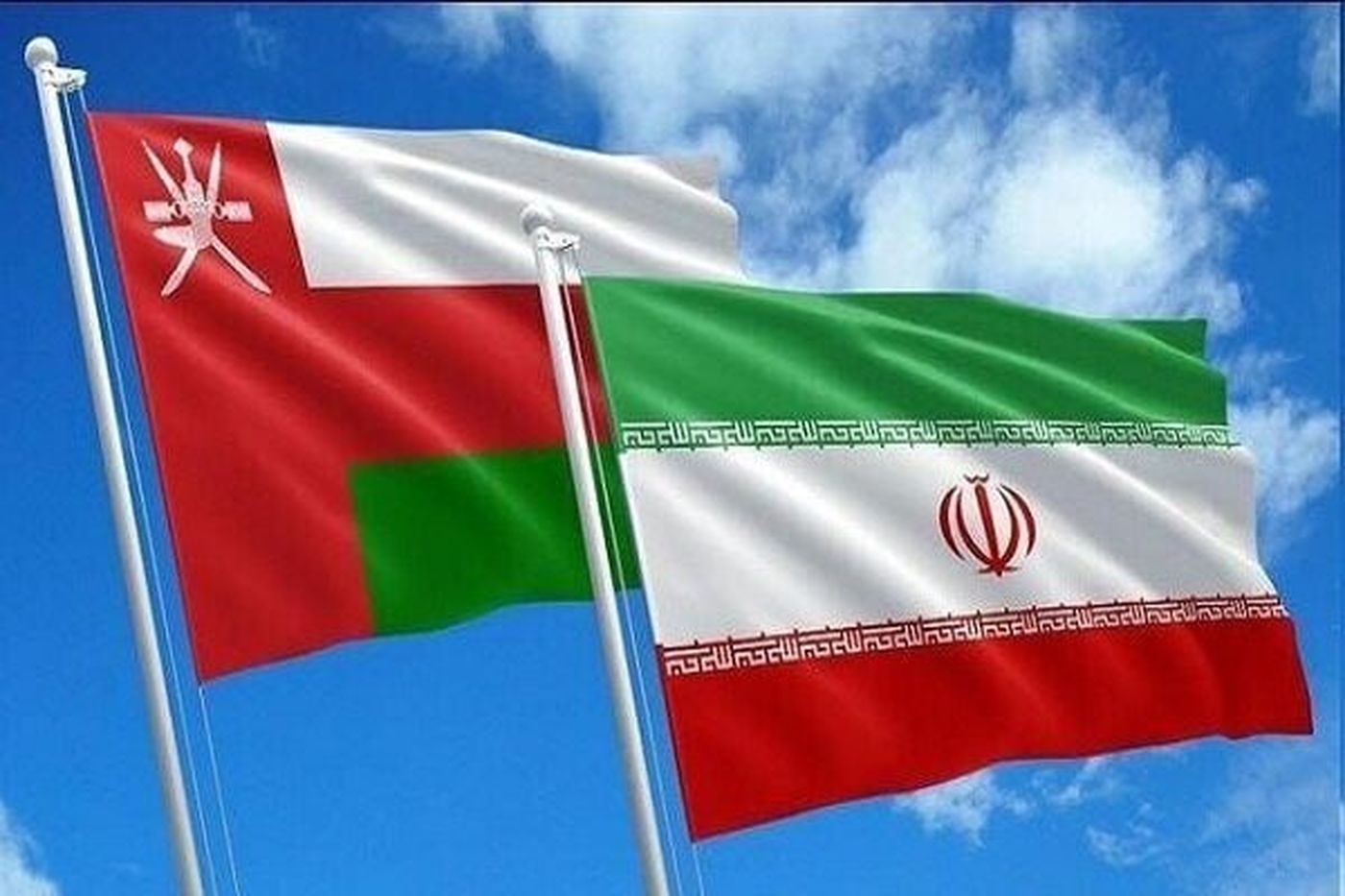 إيران وعُمان تقتربان من فتح مسار جديد في مضيق هرمز