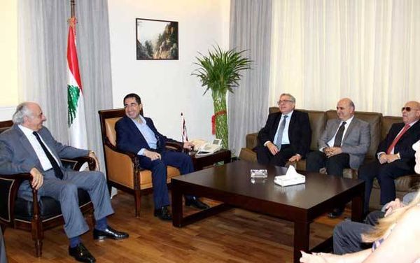 الحاج حسن بحث و«جمعيّة الصناعيين»
وضع رؤية إقتصاديّة تُحقق النموّ الإيجابي