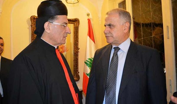 14 آذار تتمسك بإدراج إعلان بعبدا في البيان الوزاري و8 آذار تتحفّظ ...
الحريري التقى العماد قهوجي والبطريرك كرّمه في روما وإشادة بإجراءات الجيش ...
مذكرة توقيف غيابية بحق علي عيد بتهمة تهريب المتهم بتفجير المسجدين ...
«النصرة في لبنان» تعلن الحرب على ولاية الفقيه والجيش لأنه عبد في يد حزب الله
