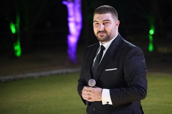 نجم «سمعونا» جو جريس يطلق أغنيته الأولى «زفّوها»