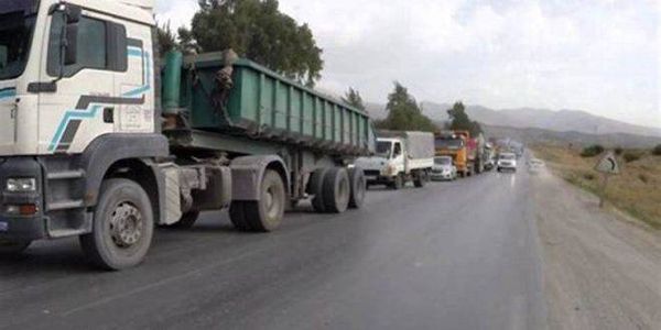 تعديل توقيت سير الشاحنات على طريق ضهر البيدر