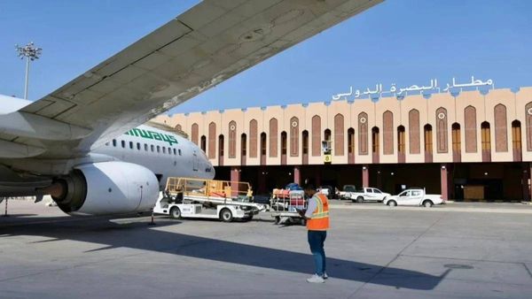 الحكومة العراقية تفاوض واشنطن لاستثناء مطارات من العقوبات