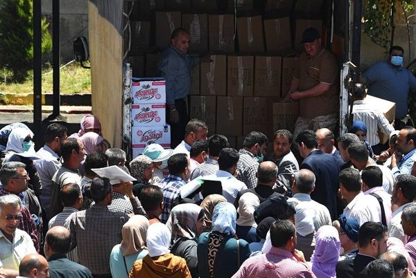 مركز المصالحة الروسي يوزع مساعدات إنسانية في ريف دمشق
