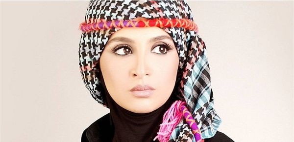 حنان ترك حديث "السوشيال ميديا" بصورة مع زوجها