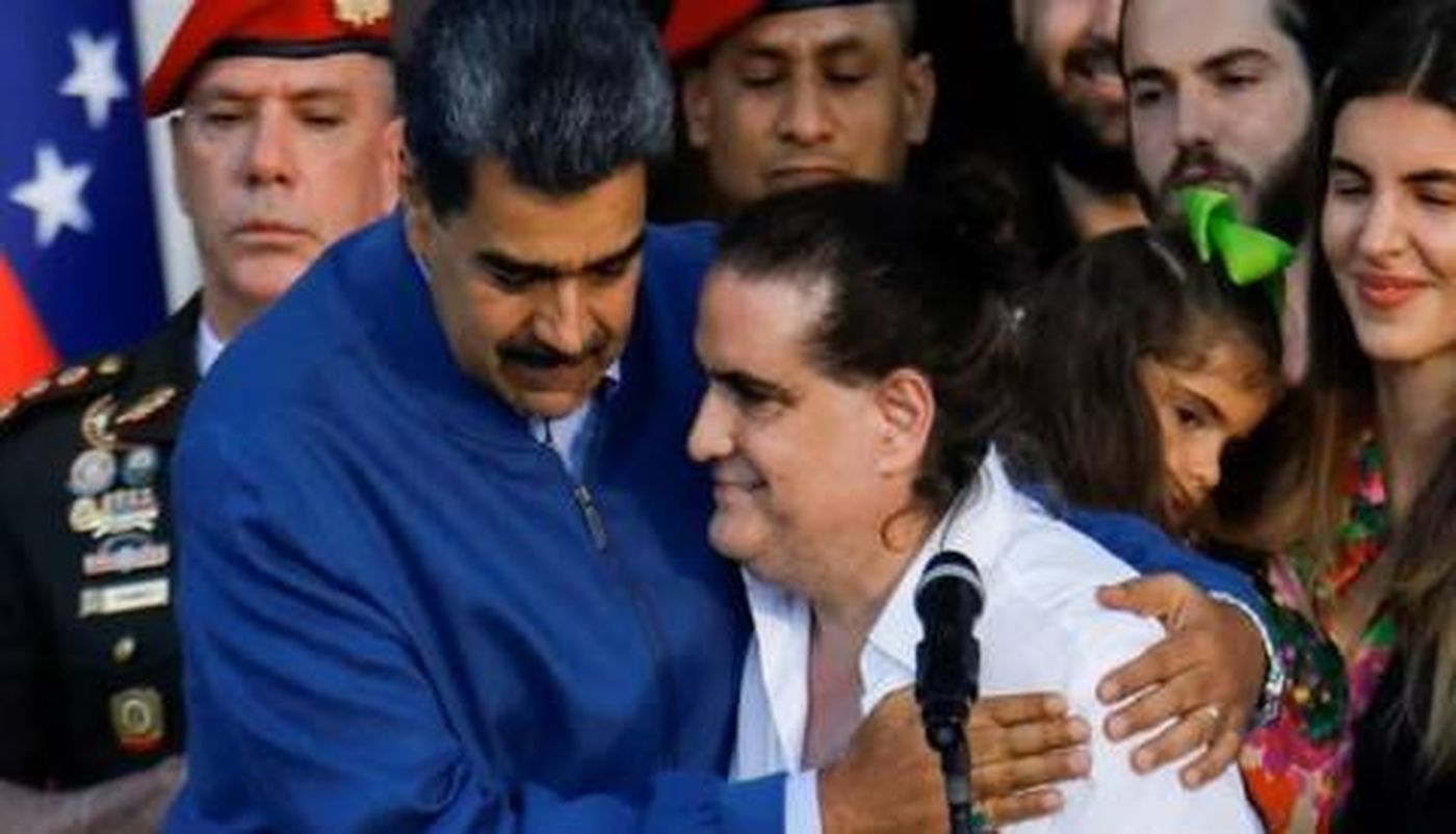 رئيسة فنزويلا بالوكالة تُقيل أحد أبرز الموالين لمادورو