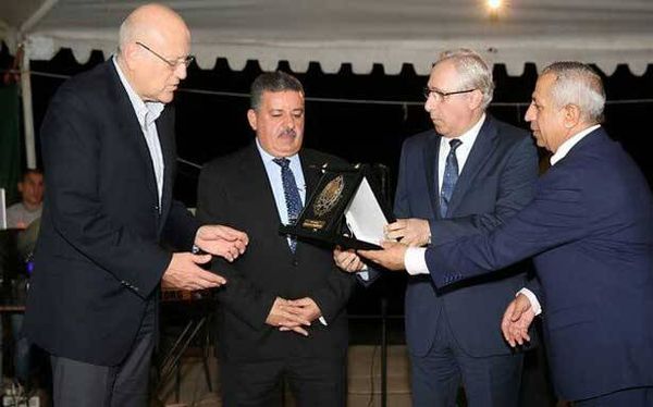 ميقاتي وزعيتر استقبلا «عايد4» والوفد المصري في مرفأ طرابلس
تعزيزا للتعاون في مجال التدريب البحري والسلامة