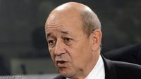 وزير الدفاع الفرنسي: فرنسا ستنشر الف جندي في افريقيا الوسطى
