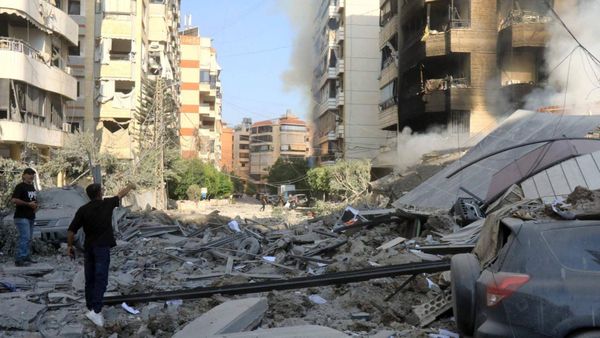 مجلس الجنوب باشر بإزالة ركام المباني المهدّمة في صور