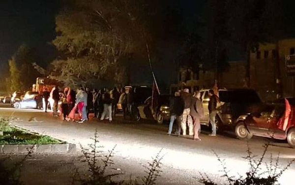 بعد التوتر على طرقات الجبل بين مناصري الاشتراكي والتوحيد

جنبلاط : المختارة خط احمر ـ وهاب: لا نقبل بالامر

ارسلان : المسّ بأمن الجبل والسلم الاهلي من المحرّمات