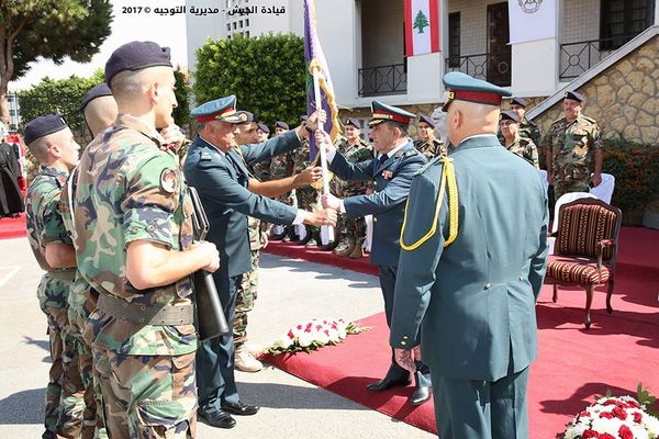 بالصور.. احتفال تسليم وتسلّم قيادة الكلية الحربية