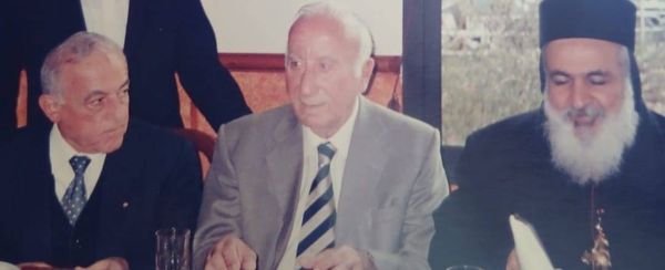 الشعر الزجلي... بين الخوري والقاضي