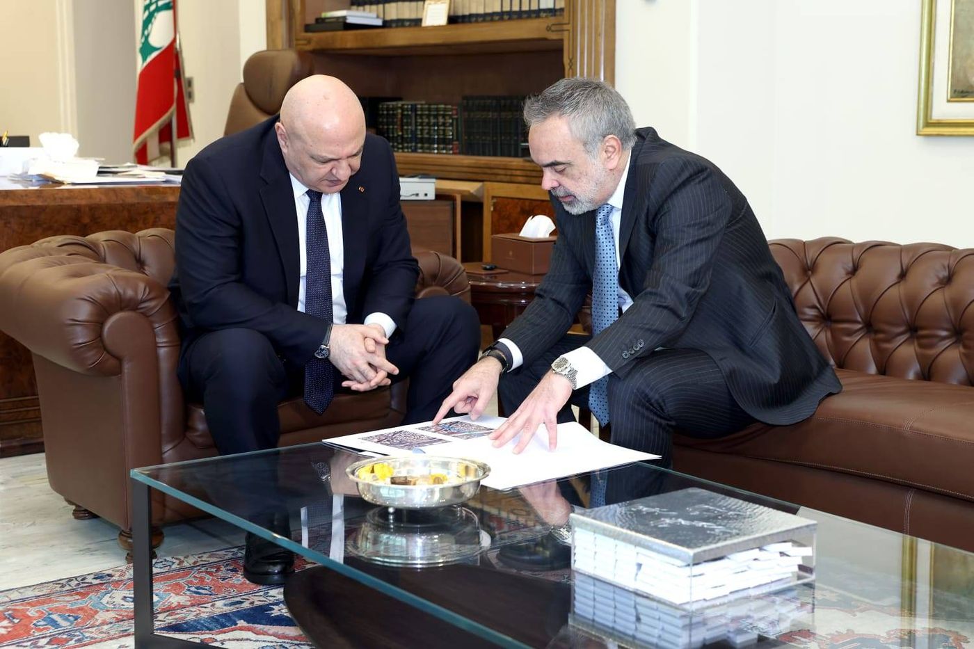 ترزيان يسلم عون مشروعًا هندسيًا لتسهيل حركة المرور بالأشرفية