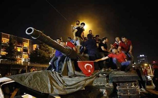 هل يتّجه أردوغان لتعزيز علاقاته مع موسكو وطهران؟