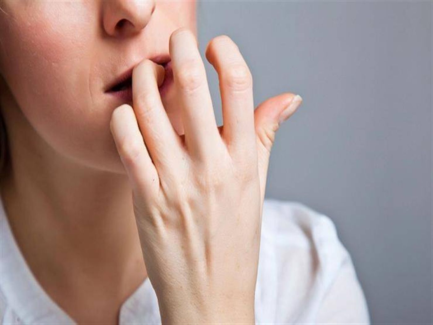 قضم الأظافر.. كيف تتخلّص من هذه العادة السيئة؟