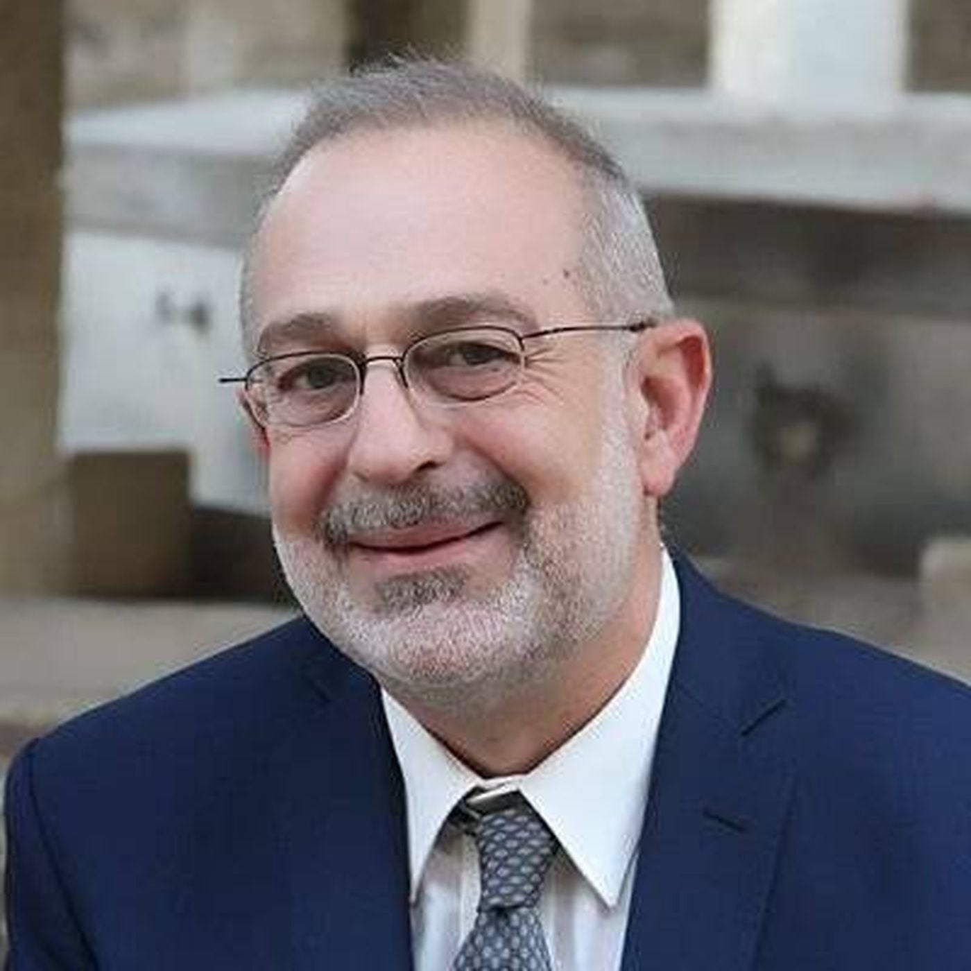 تغريدة مميزة لرامي فنج عن القضاة الاوروبيين