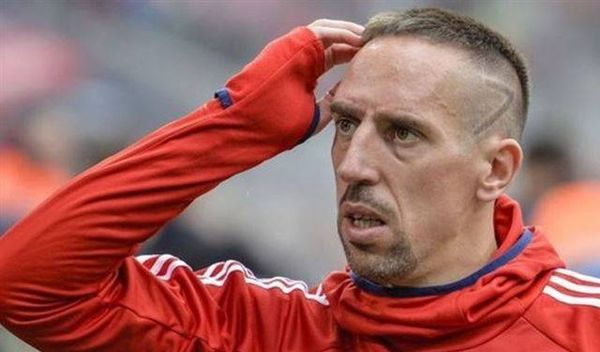 ريبيري يصفع مراسل "بي إن سبورت" ثلاث مرات