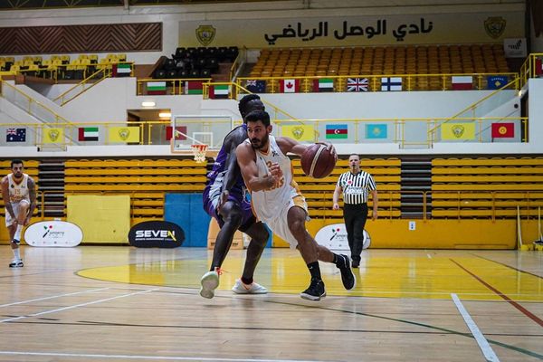 سلة: السوبر ليغ في الامارات
دخلت الدور نصف النهائي