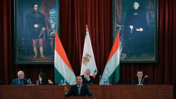 بودابست تدخل على خط منافسة باريس وروما وهامبورغ وبوسطن لاستضافة اولمبياد 2024